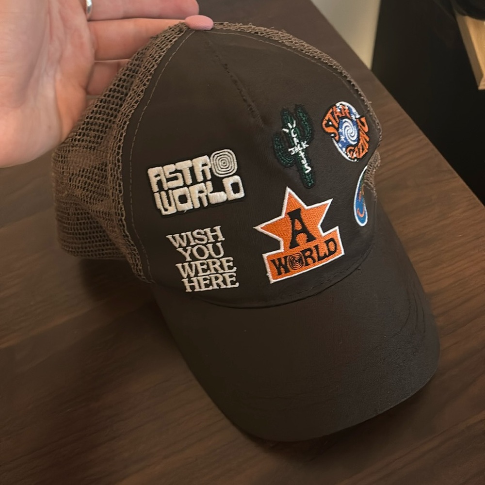 Travis Scott Astroworld mesh SnapBack embroidered hat